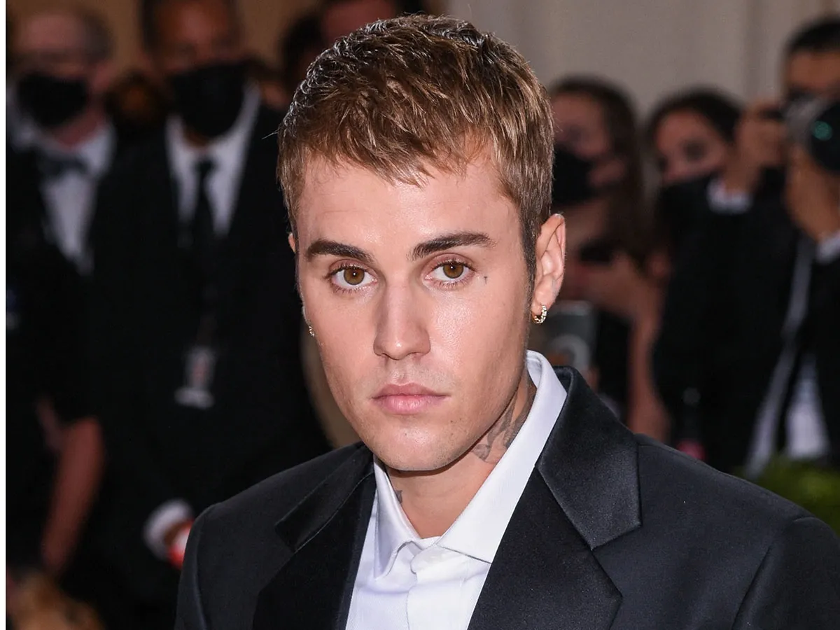 Justin Bieber paralyse touche par un rare syndrome le chanteur fait une triste annonce