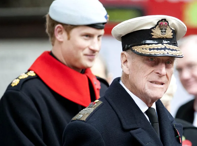 Prince Harry en Afghanistan il revele ce que lui a ordonne le prince Philip a son depart