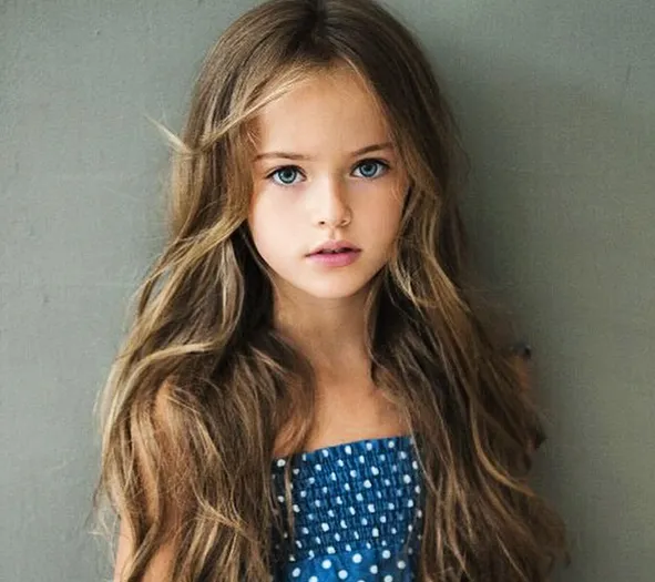 Mode : Kristina Pimenova : 9 ans et top model Découvrez les photos de la  petite fille la plus mignonne du monde !
