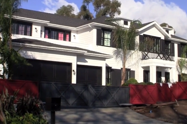 Johnny Hallyday nous fait visiter sa maison à Los Angeles