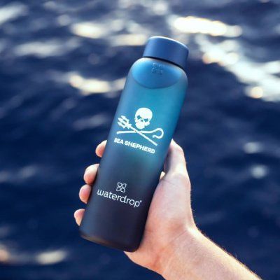 Waterdrop s'associe à Sea Shepherd en créant une bouteille iconique