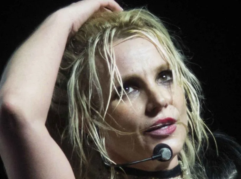 Depression sterilet qu elle ne peut retirer trafic sexuel sous tutelle depuis 13 ans Britney Spears s exprime pour la premiere fois seule
