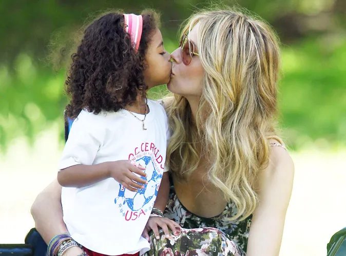 Heidi Klum Daughter Kissing