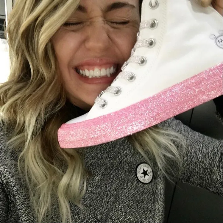 miley cyrus and converse