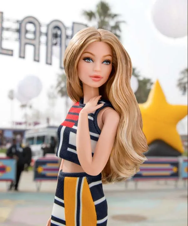 Tommy Hilfiger : Gigi Hadid a désormais une poupée Barbie à son effigie !