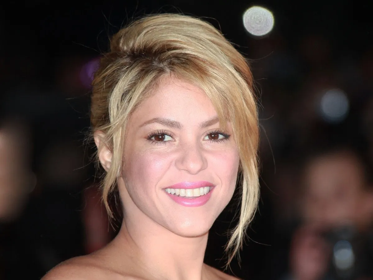 "Les femmes ne pleurent pas…" : Shakira sort du silence après la publication de Gerard Piqué avec sa nouvelle chérie Clara 